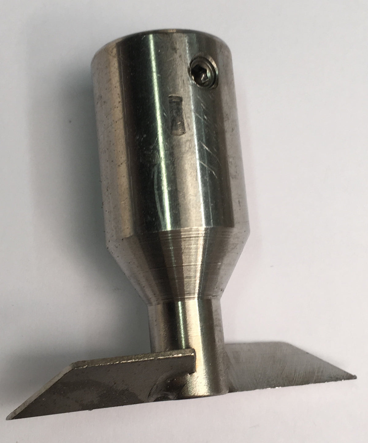 LM2821/B - Double Blade Knife - Dolly